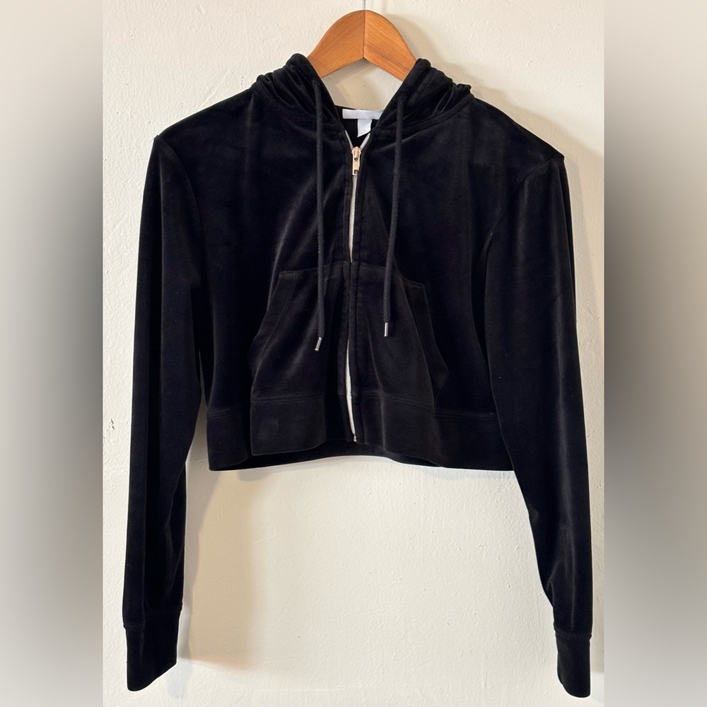 🌸 Colsie Black Velour Women’s Cropped Zip-up Hoodie Size Small